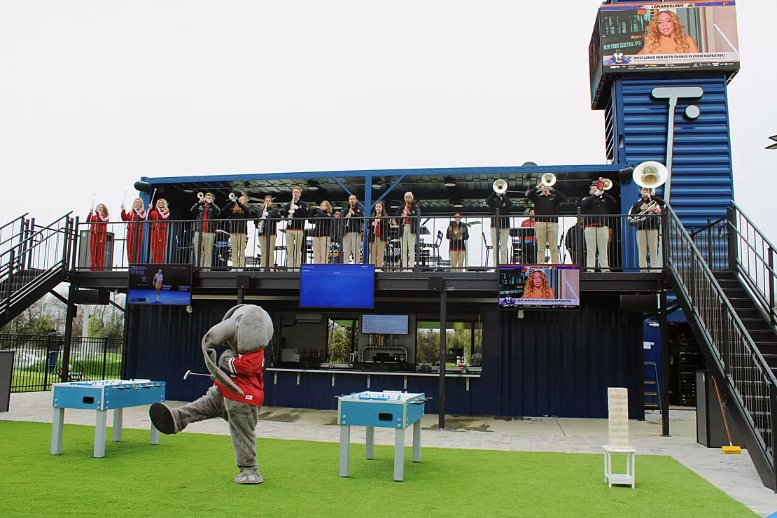 Custom Container Bar | Bar and Rooftop Deck