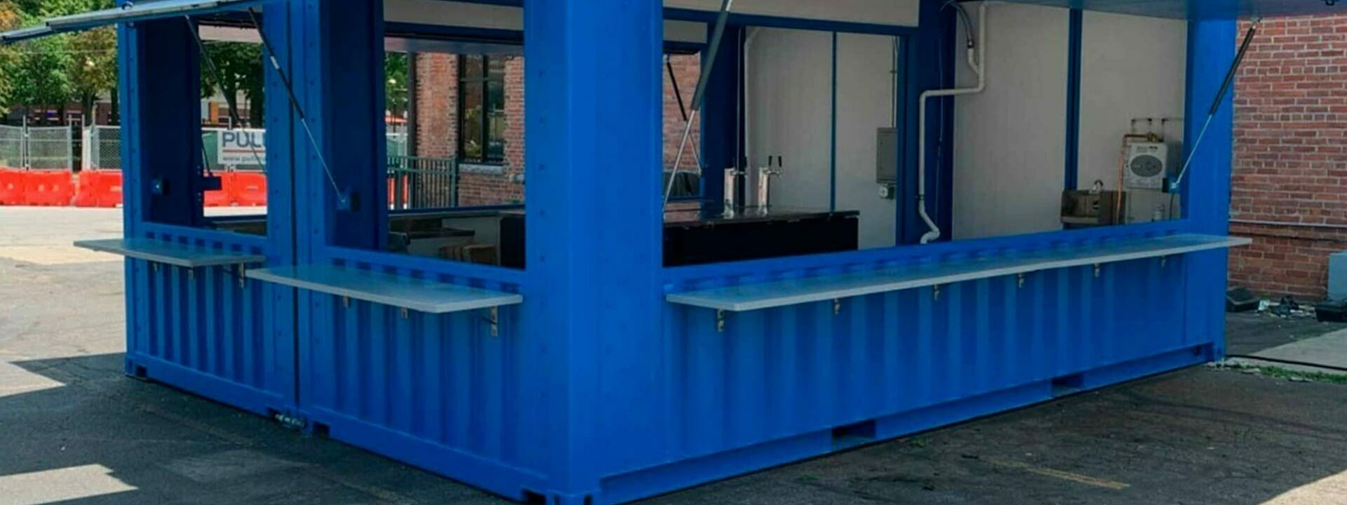 Tin Roof Bar