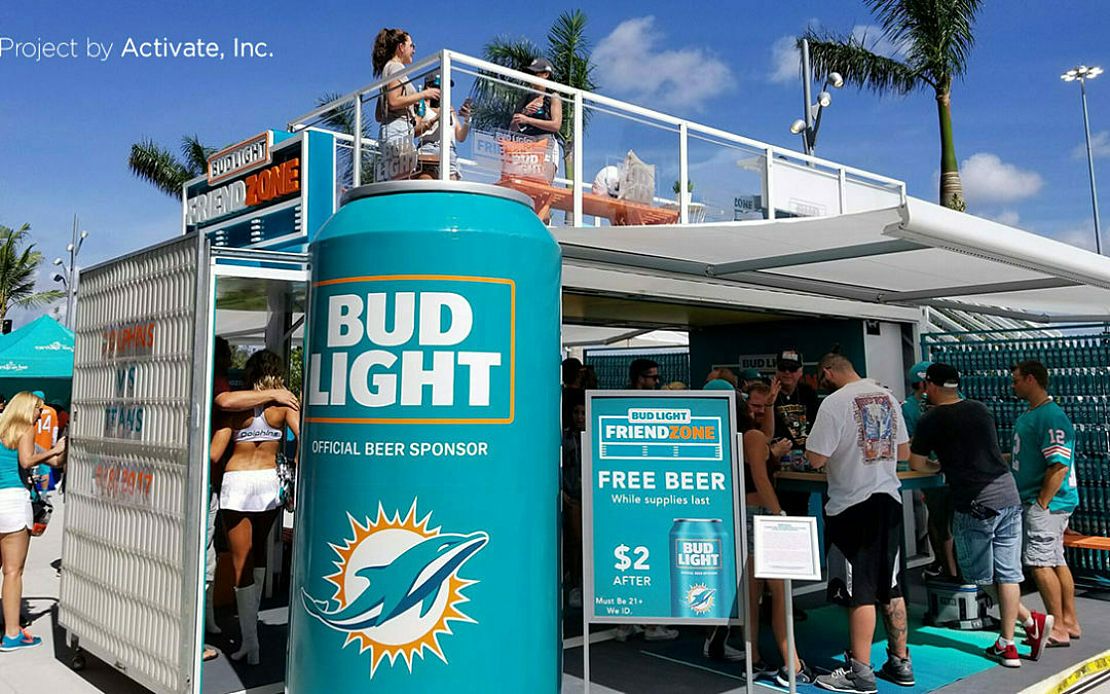 People enjoying the Miami Dolphins BoxPop®