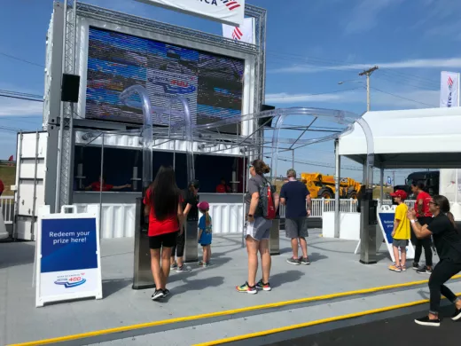 Octagon Roval 400 BoxPop® activation